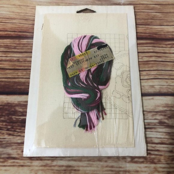 WonderArt Stitchery ~ Kit No. 5139 ~ “Stitchery is Dear to My Heart” ~ 5" x 7" - Picture 5 of 5